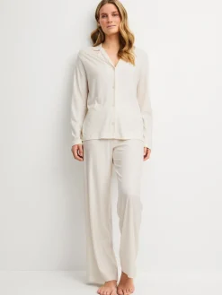 Pyjama aus TENCEL™ mit Knöpfen