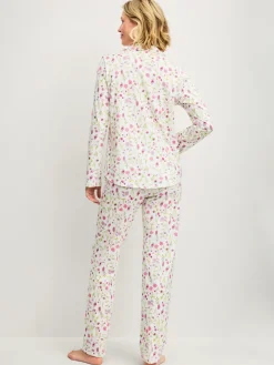 Pyjama mit Knöpfen